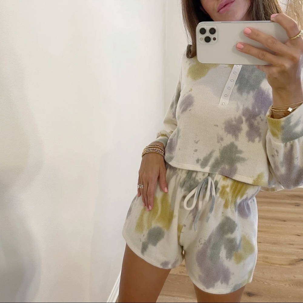 LAST SET• Cozy Livin’ Brushed Tie Dye Lounge Set - Picture 7 of 9